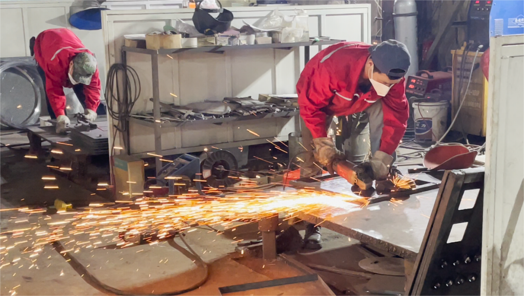 機(jī)加焊工1.png 機(jī)加焊工1.png